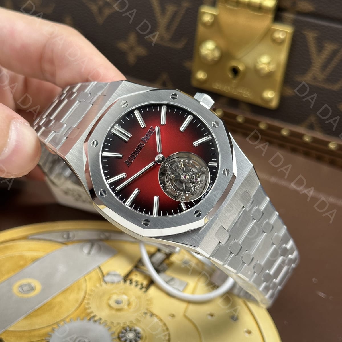 오데마피게 로얄오크 26730 플라잉 뚜르비옹 레드다이얼 41mm 14