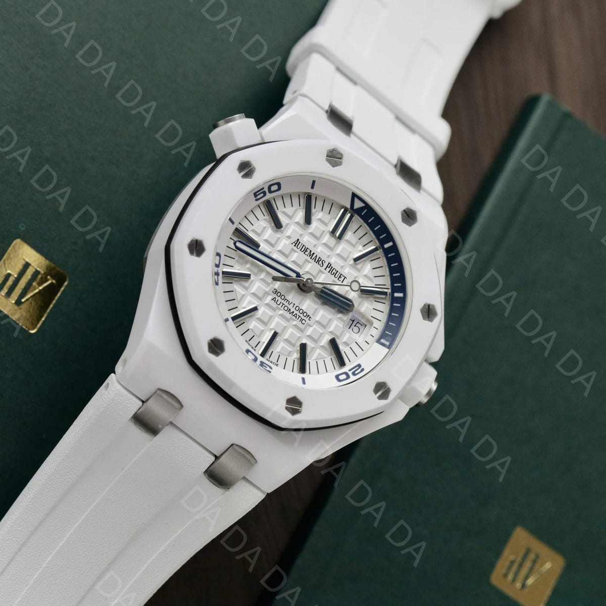 오데마피게 오프쇼어 15707 화이트세라믹 흰판 42mm 4