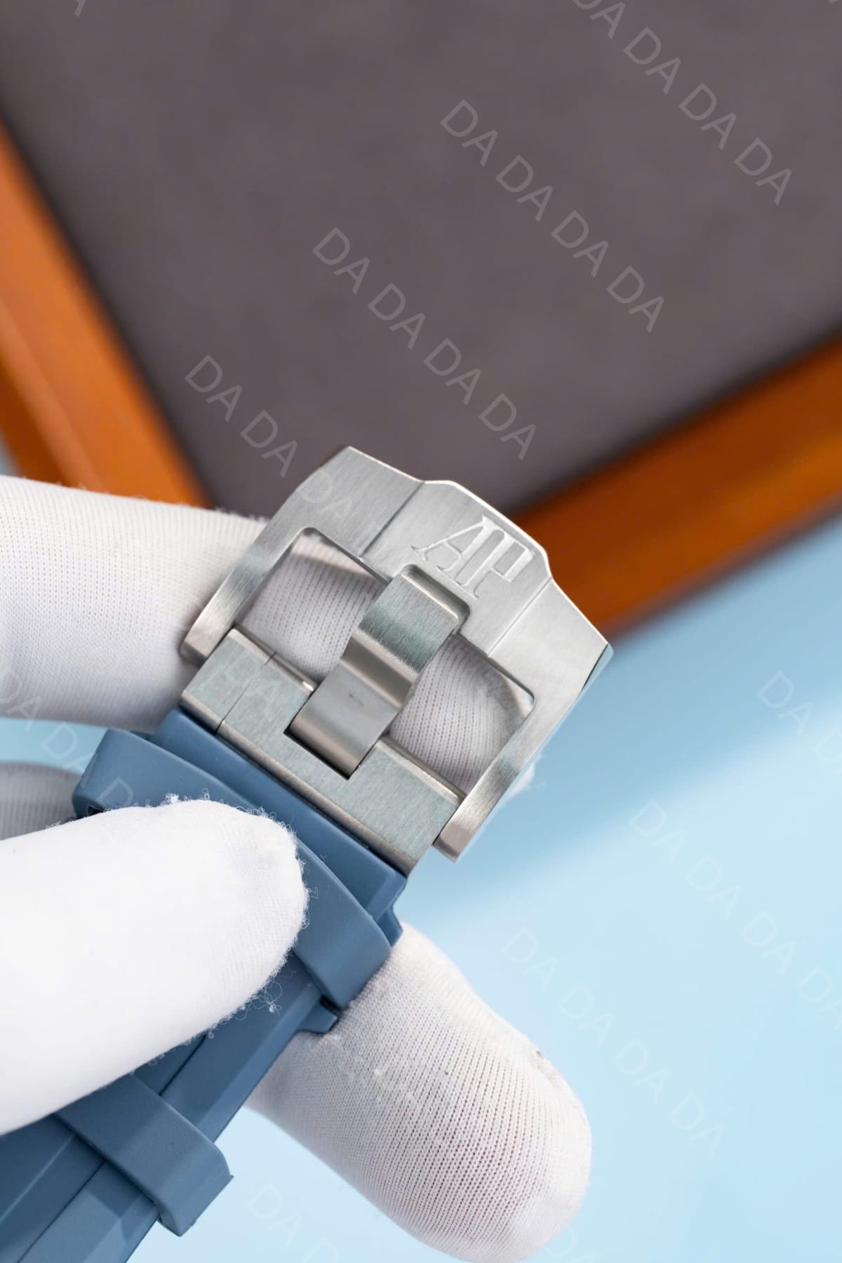 오데마피게 오프쇼어 15605 아이스블루 43mm 14