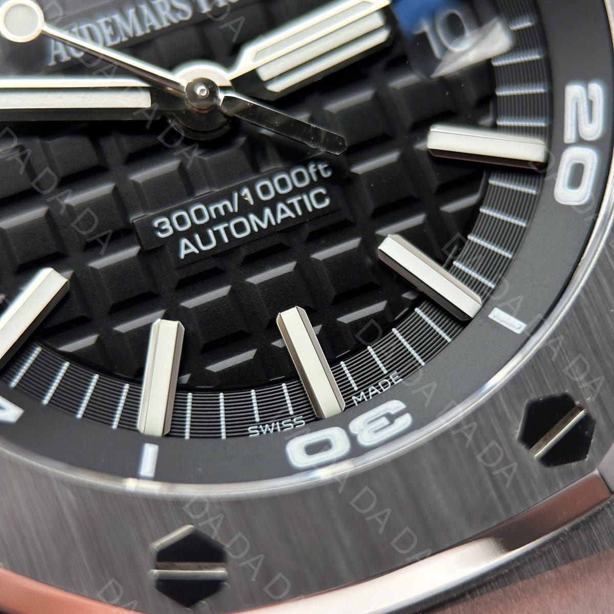 오데마피게 오프쇼어 15710 스틸 검판 42mm 8