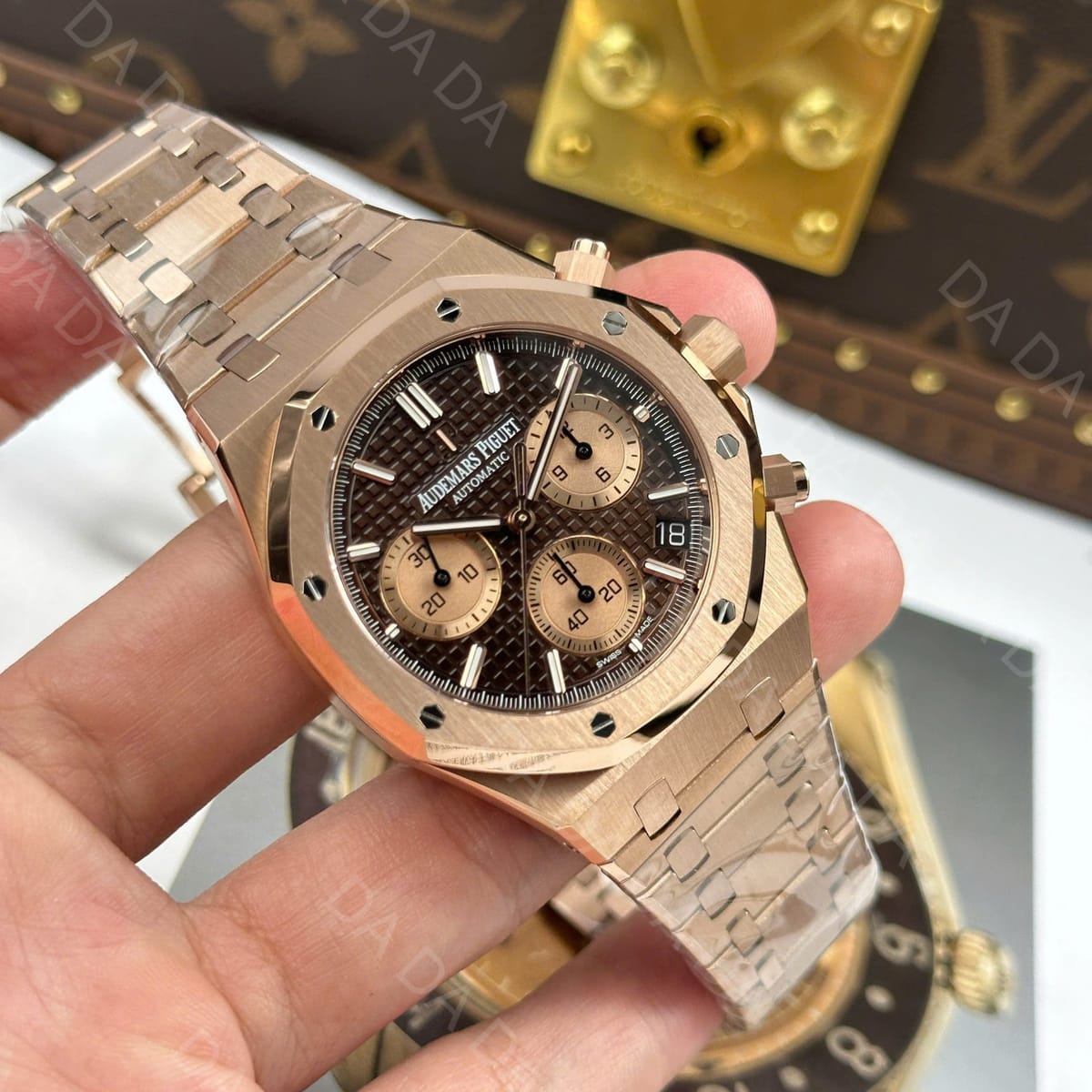 오데마피게 로얄오크 26239 로즈골드 금통 초코판 41mm 4