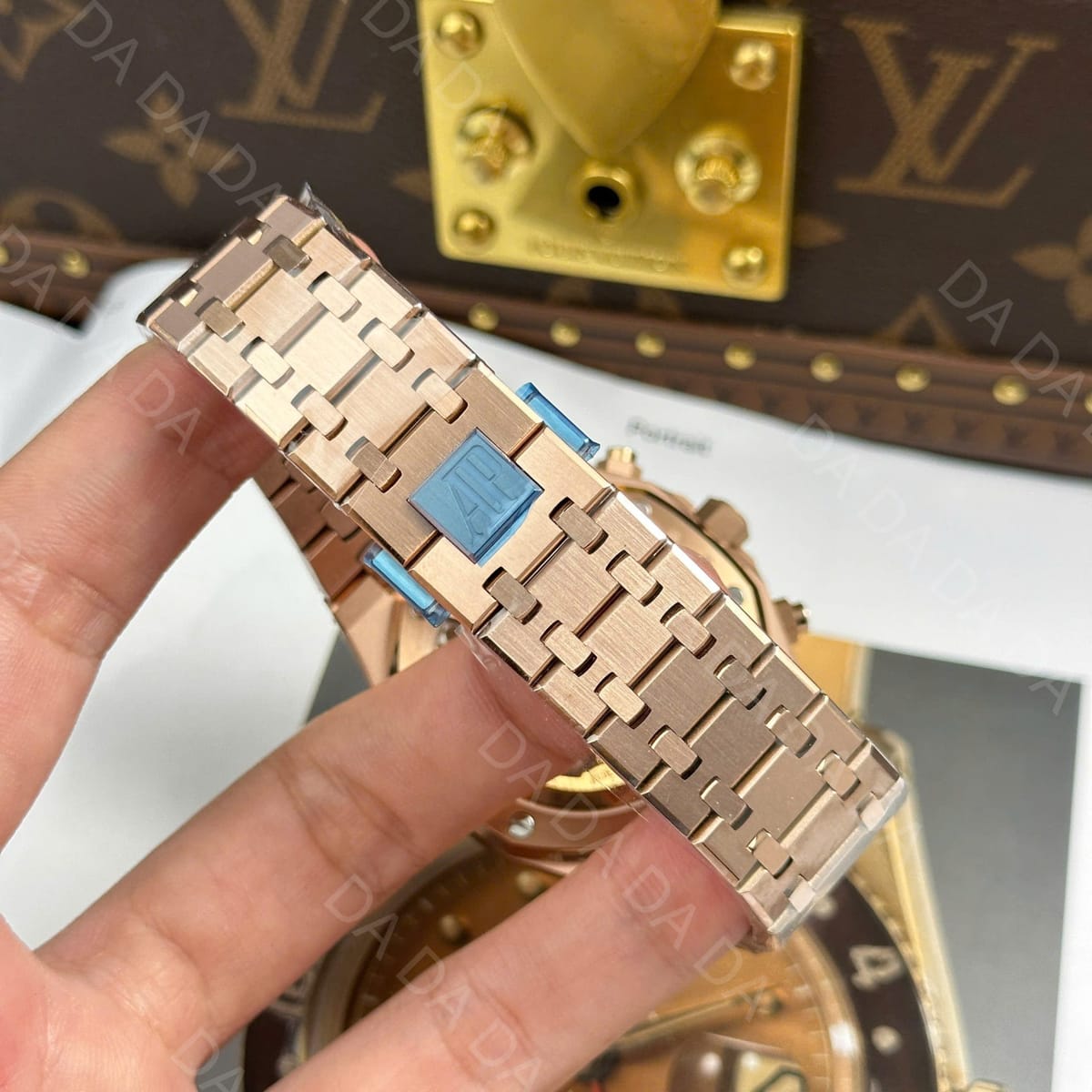 오데마피게 로얄오크 26239 로즈골드 금통 초코판 41mm 13