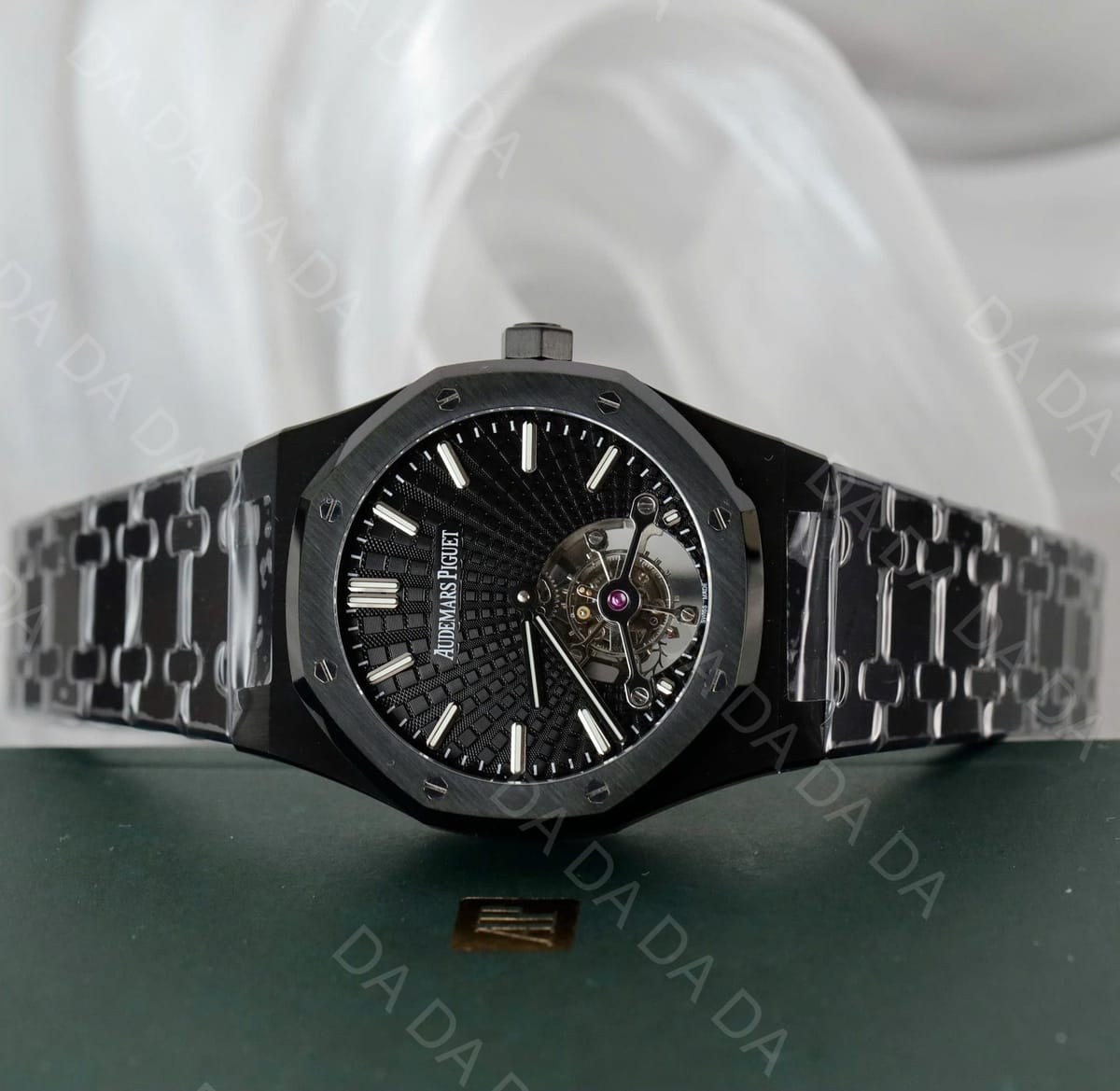 오데마피게 로얄오크 26522 블랙 세라믹 뚜르비옹 41mm 5