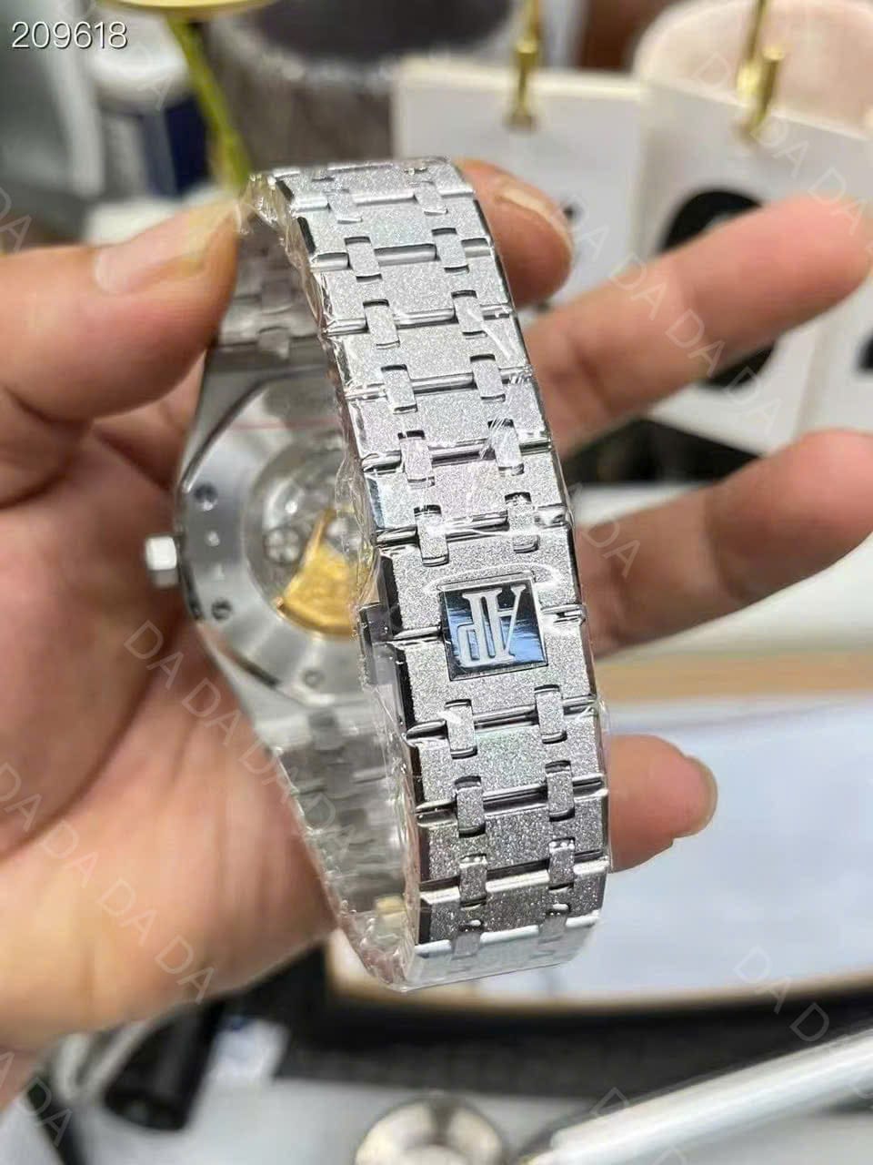 오데마피게 로얄오크 15410 프로스티드 흰판 41mm 10