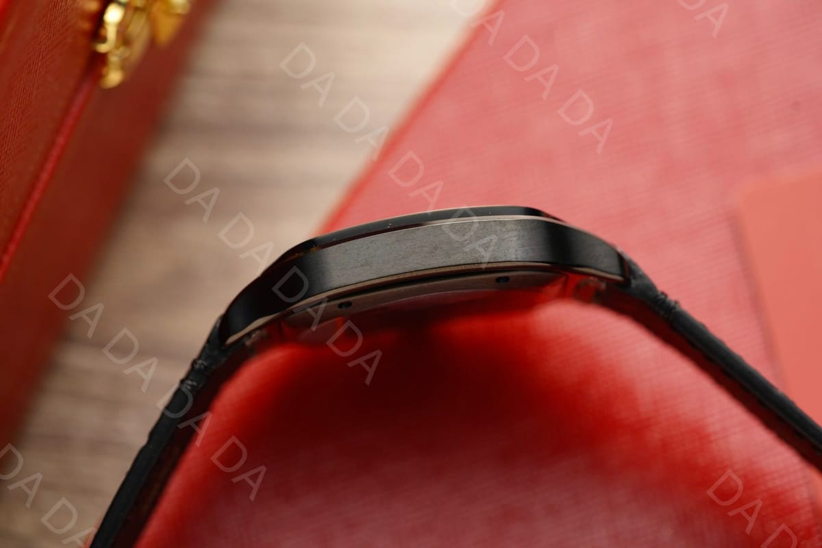 까르띠에 산토스 올블랙 가죽밴드 라지 40mm 7