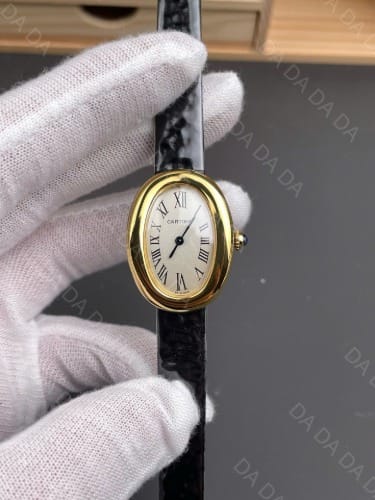 까르띠에 베누아 금통 가죽스트랩 스몰 31x23mm