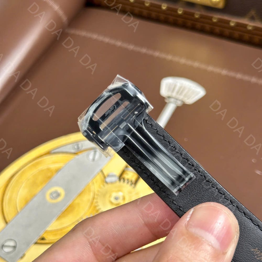 까르띠에 산토스 올블랙 스켈레톤 가죽밴드 라지 40mm 7