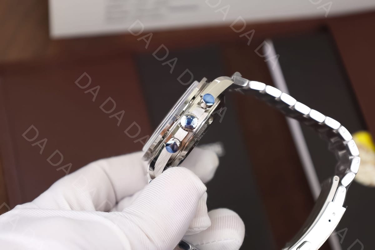 오메가 스피드마스터 스누피 크로노그래프 스틸 42mm 7