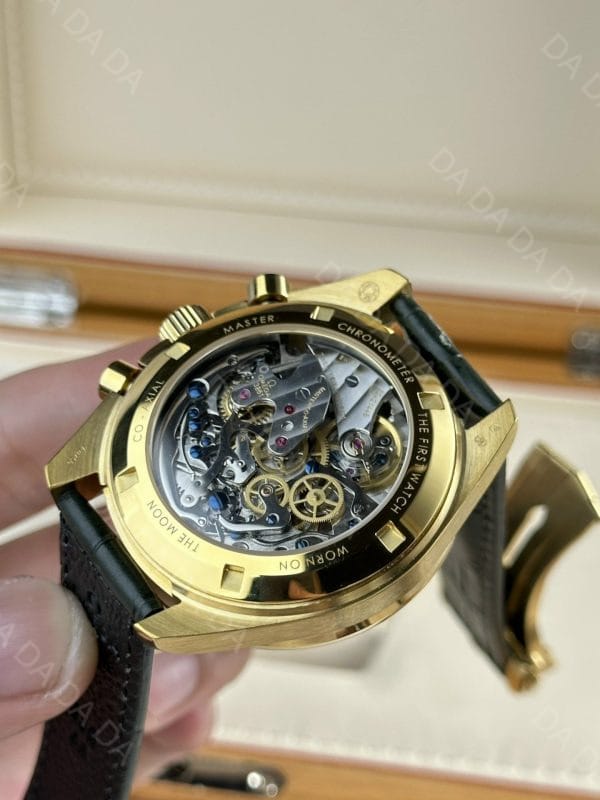 오메가 스피드마스터  문워치 금통 그린다이얼 44mm 9