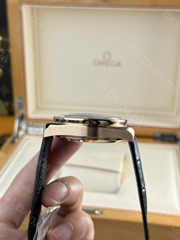 오메가 스피드마스터 문워치 금통 블랙다이얼 44mm 7