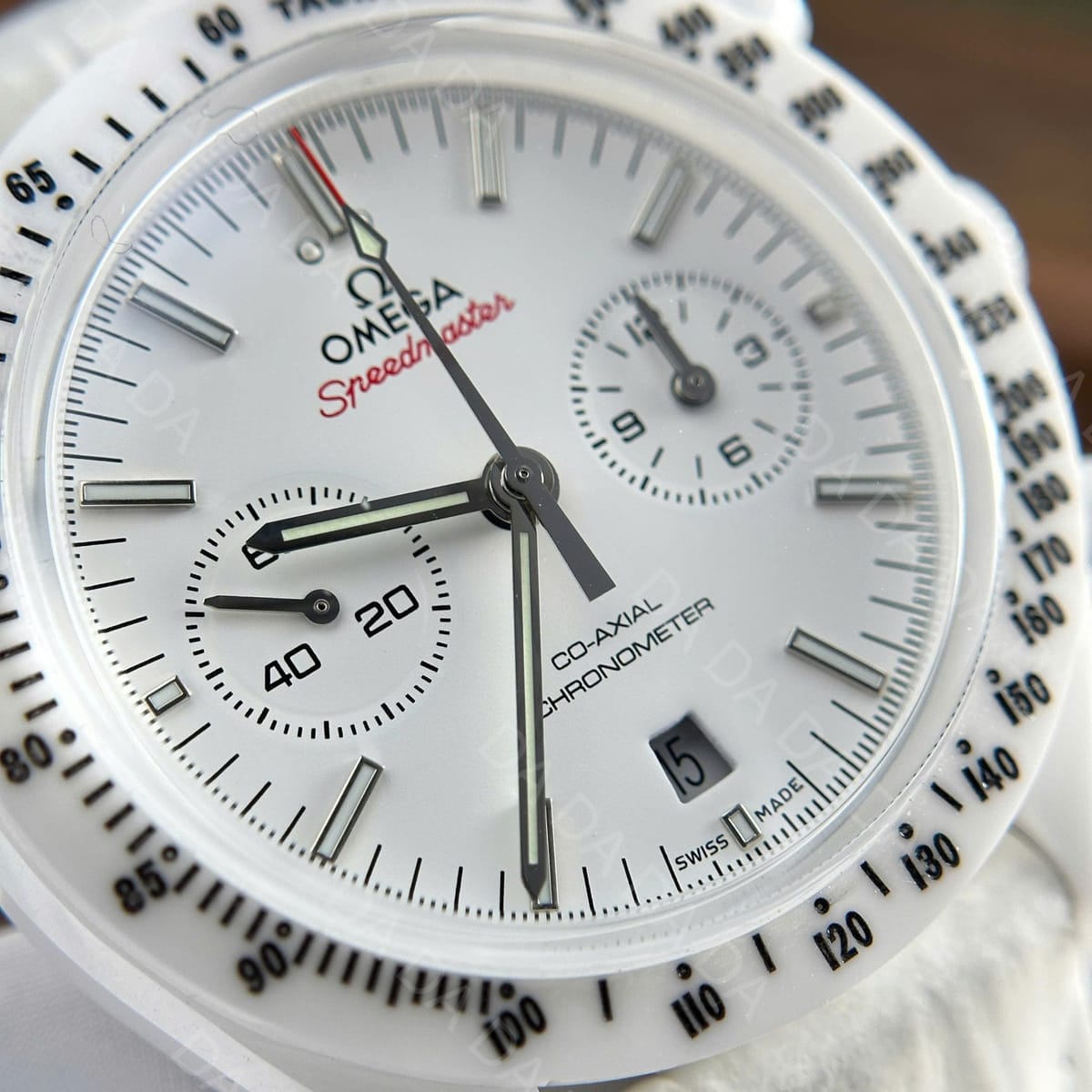 오메가 스피드마스터 화이트세라믹 44mm 8