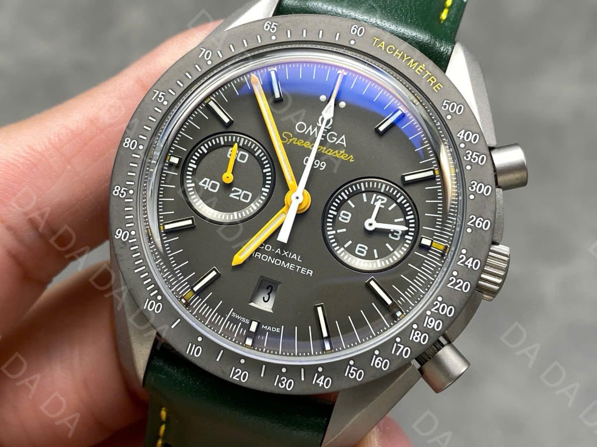오메가 스피드마스터  코액시얼 그레이 44mm 5