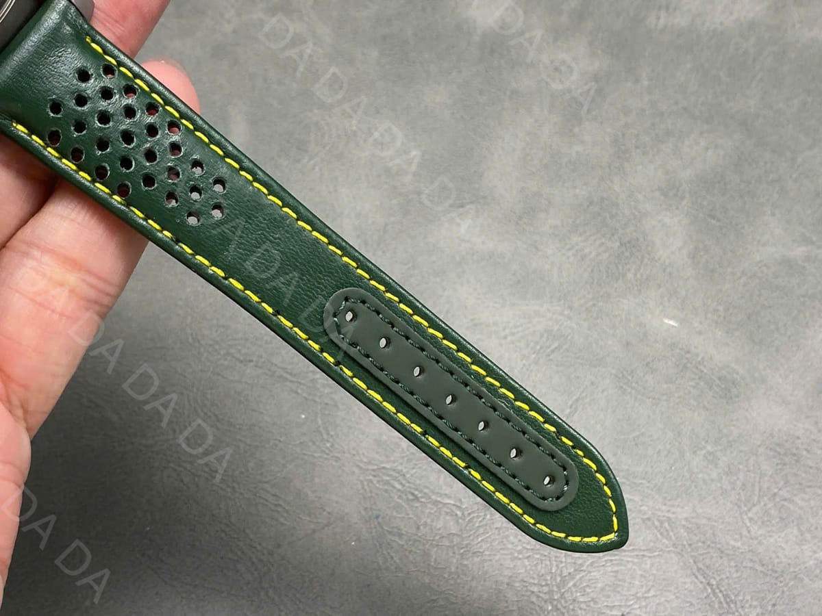 오메가 스피드마스터  코액시얼 그레이 44mm 10