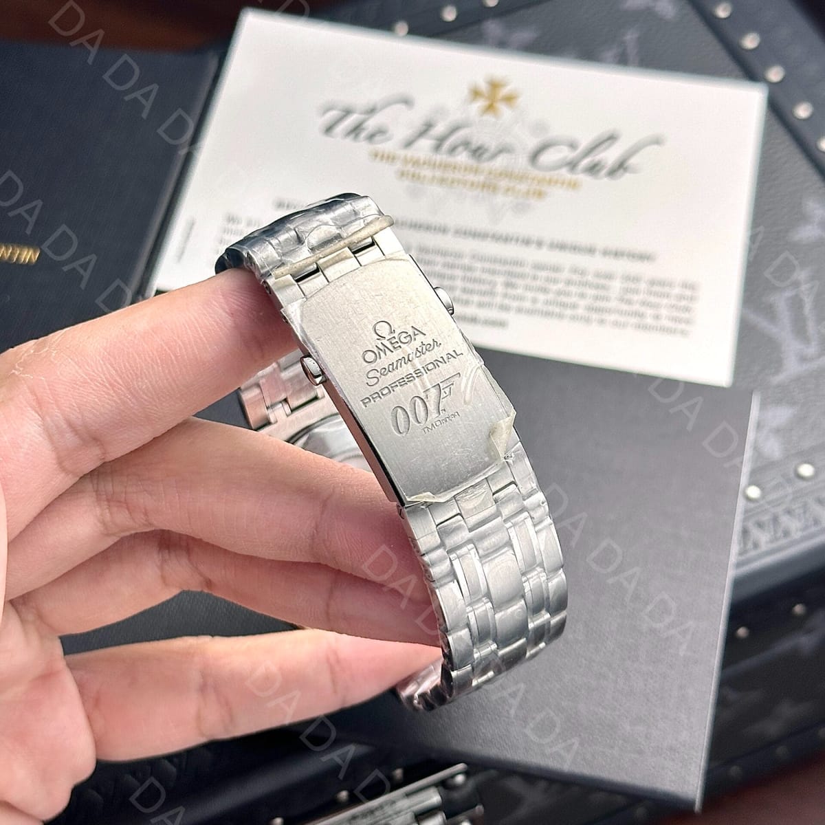 오메가 씨마스터 프로페셔널 007 에디션 41mm 9