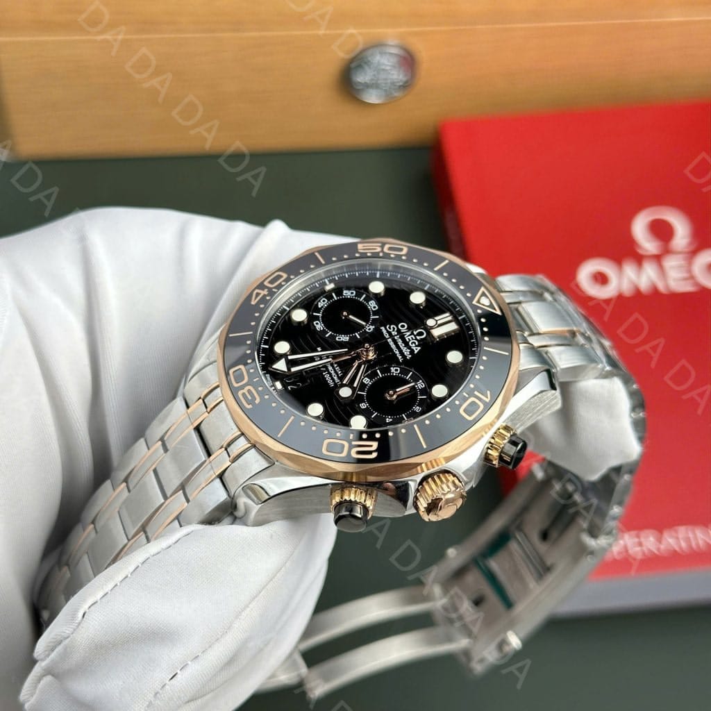 오메가 씨마스터 다이버 300 크로노그래프 콤비 검판 44mm 5