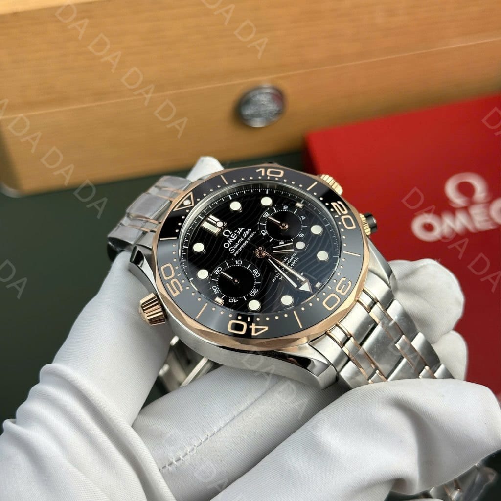 오메가 씨마스터 다이버 300 크로노그래프 콤비 검판 44mm 6