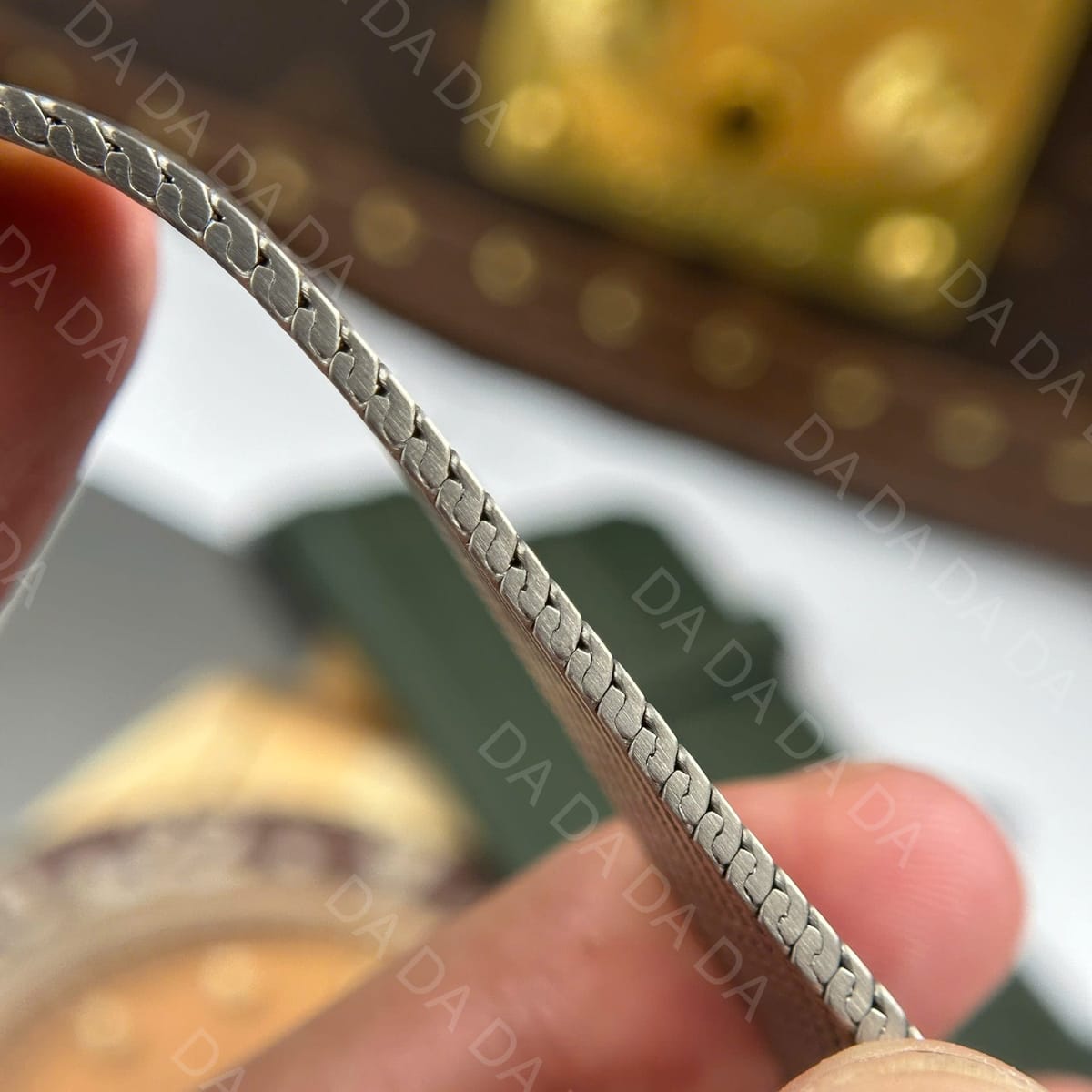 오메가 씨마스터 다이버 300 콤비 그린 티타늄 스트랩 42mm 14