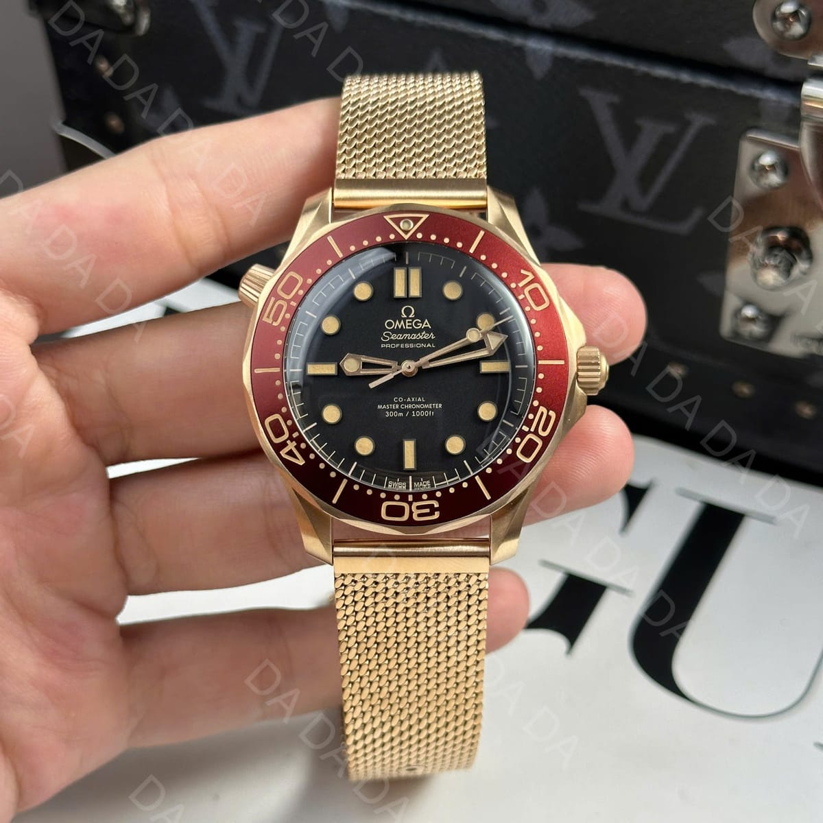 오메가 씨마스터 다이버 300 브론즈 금통 버건디 42mm 3