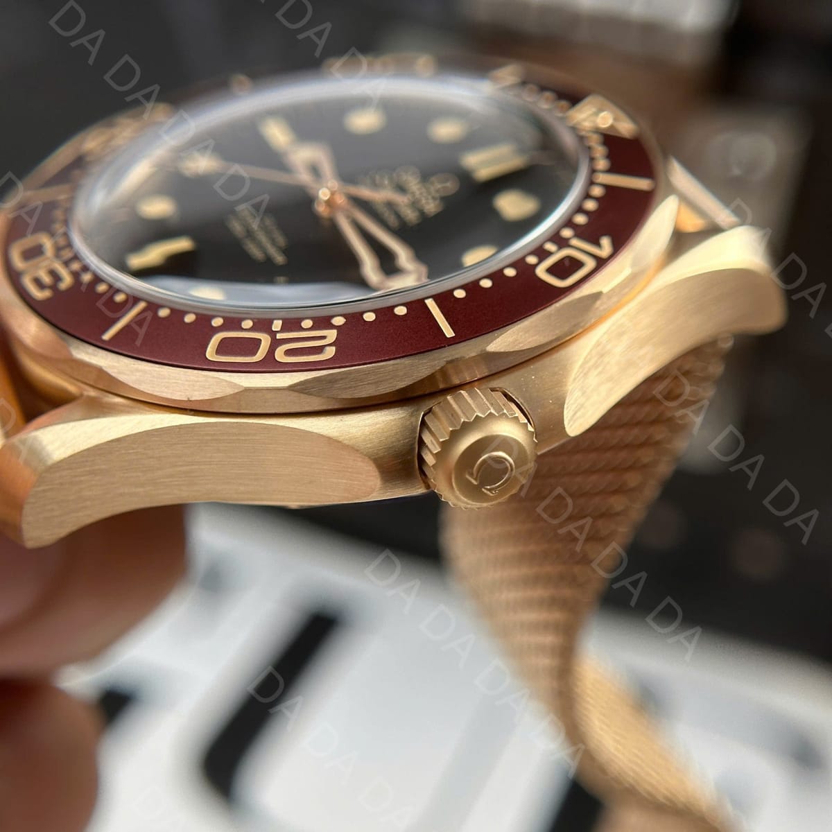 오메가 씨마스터 다이버 300 브론즈 금통 버건디 42mm 7
