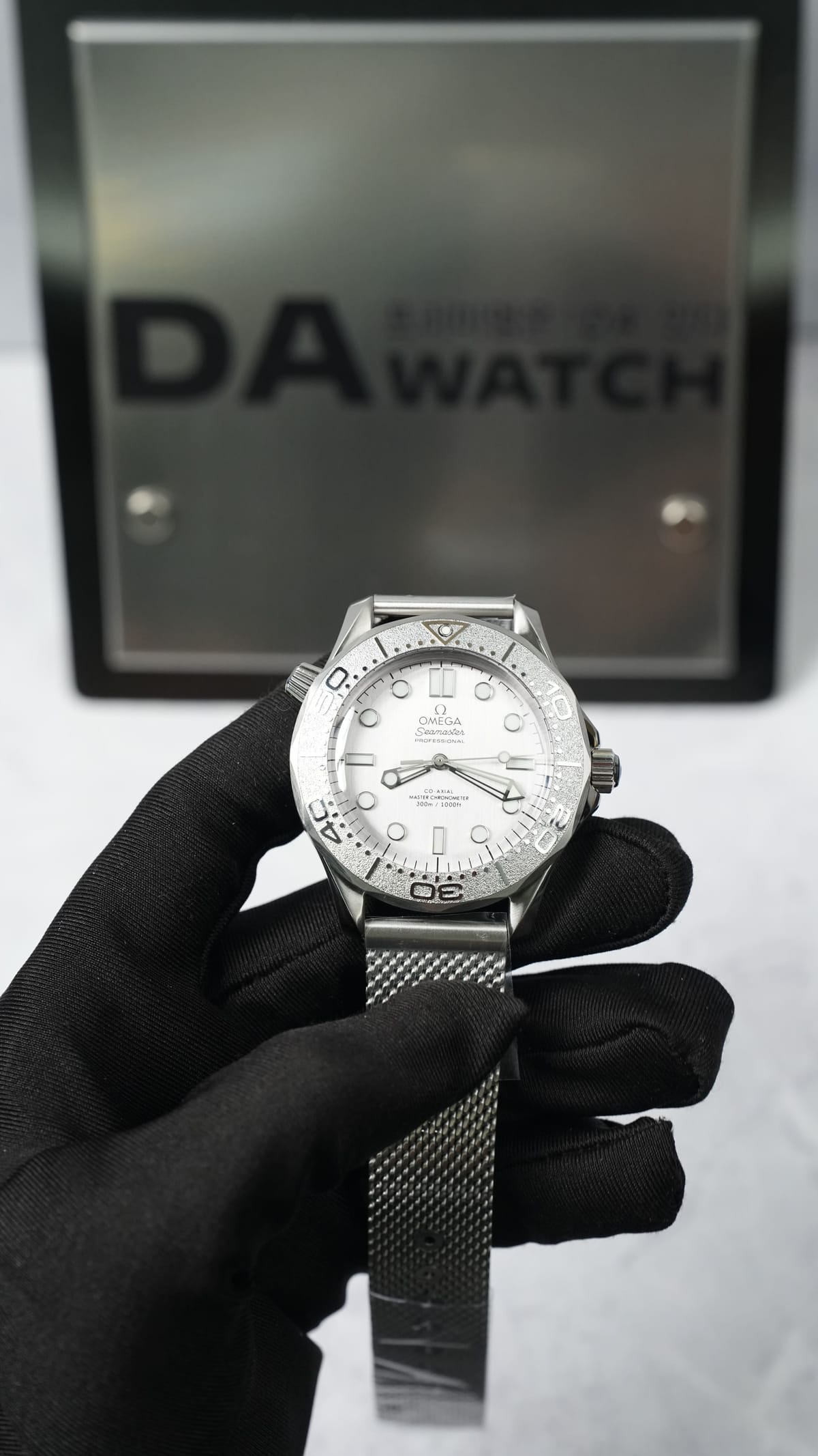 오메가 씨마스터 다이버 300 그레이 티타늄베젤 42mm 4
