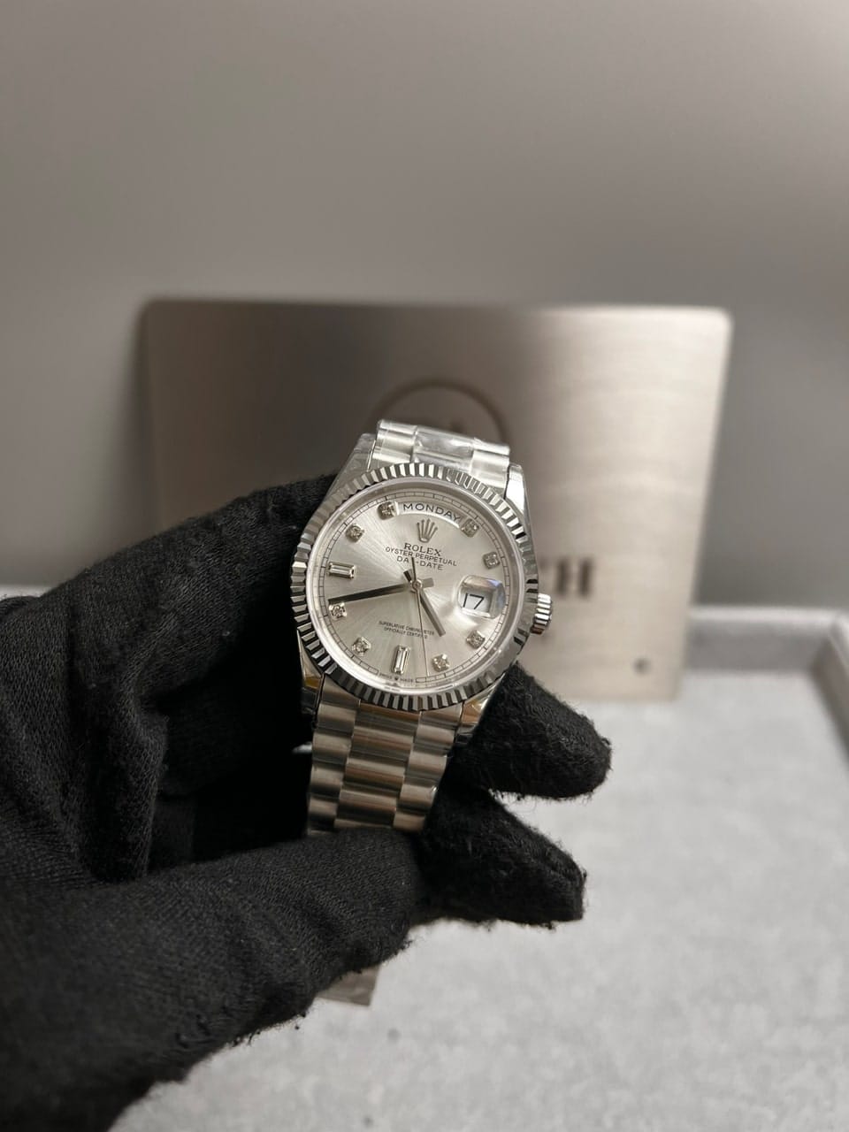 롤렉스 데이데이트 그레이다이얼 바게뜨 8P 40mm 11