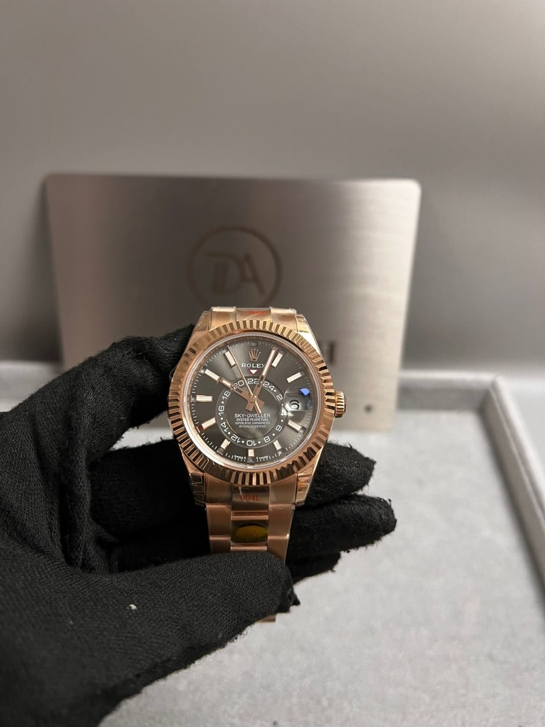 롤렉스 스카이드웰러 로즈골드 금통 블랙다이얼 42mm 8
