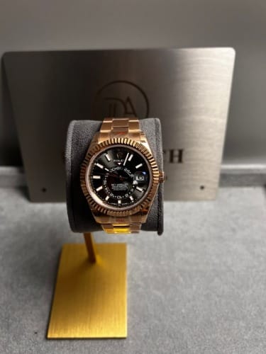 롤렉스 스카이드웰러 로즈골드 금통 블랙다이얼 42mm