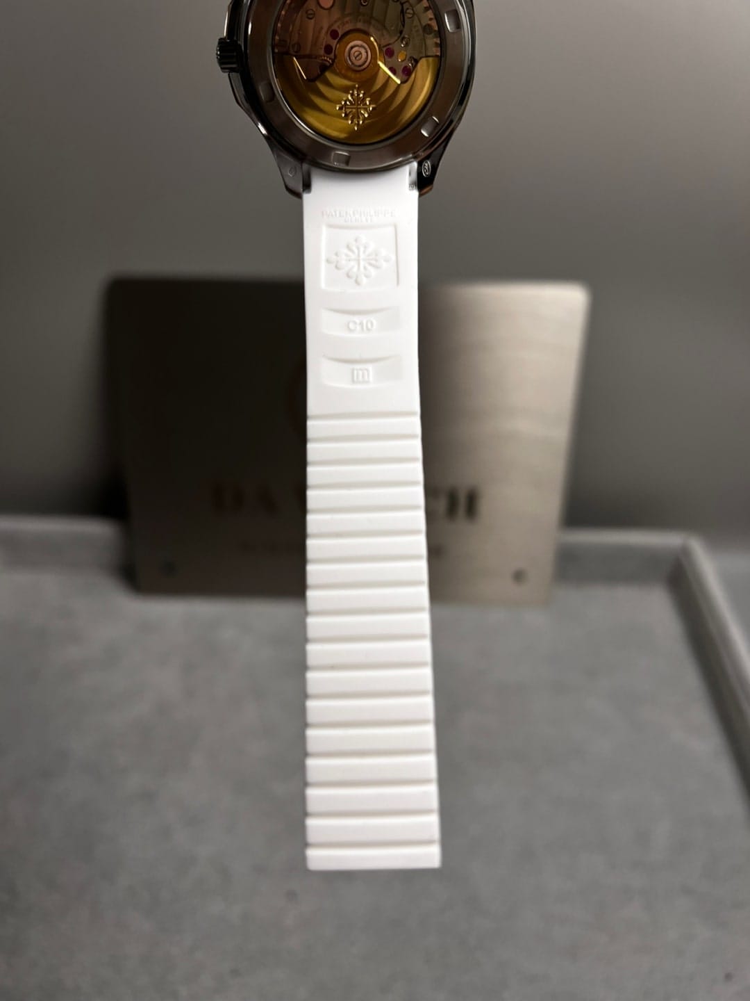 파텍필립 아쿠아넛 5267 흰판 다이아 셋팅 38.8mm 18