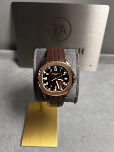 파텍필립 아쿠아넛 금통 브라운다이얼 40.8mm