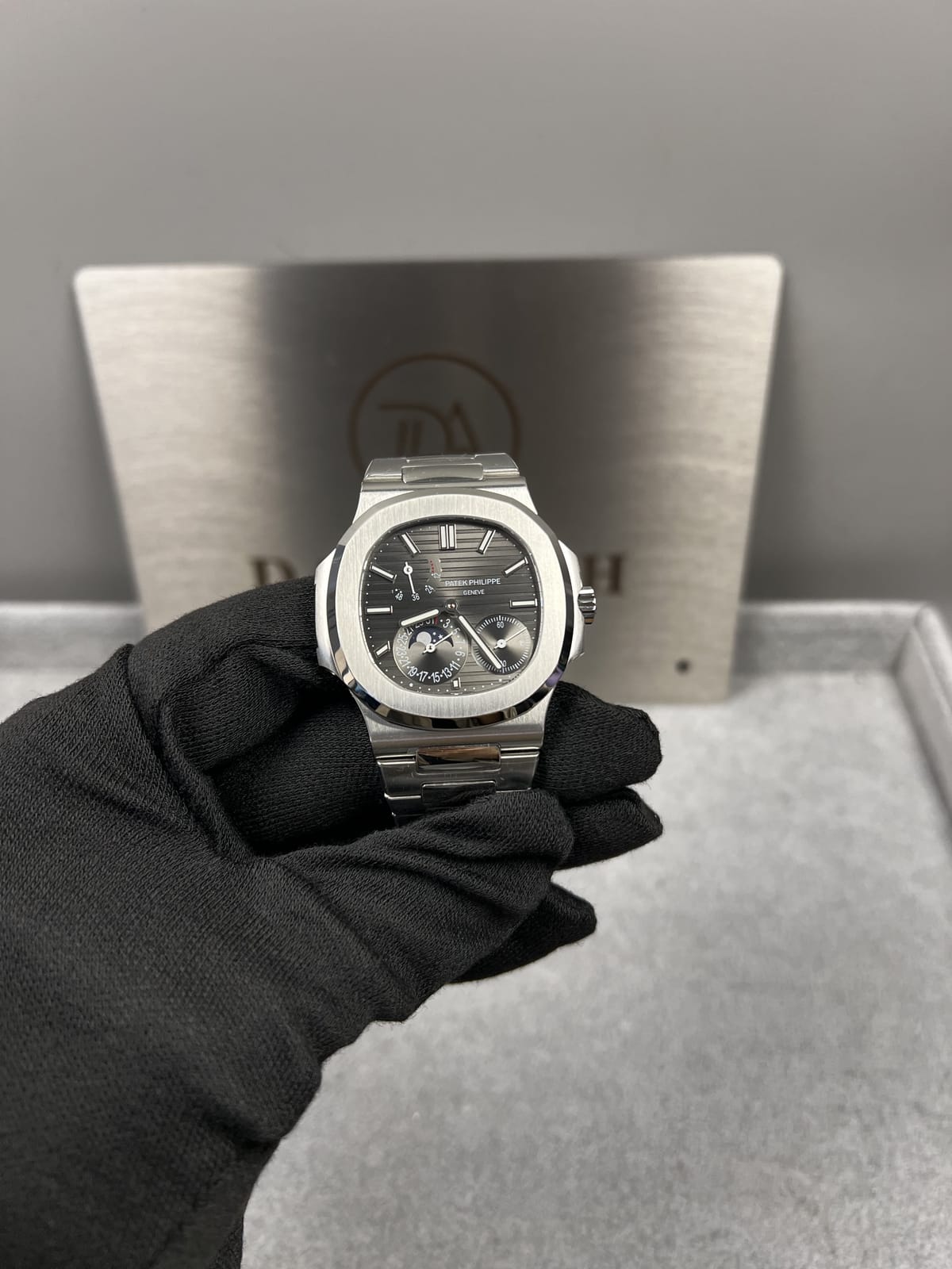 파텍필립 노틸러스 5712 그레이다이얼 40mm 4