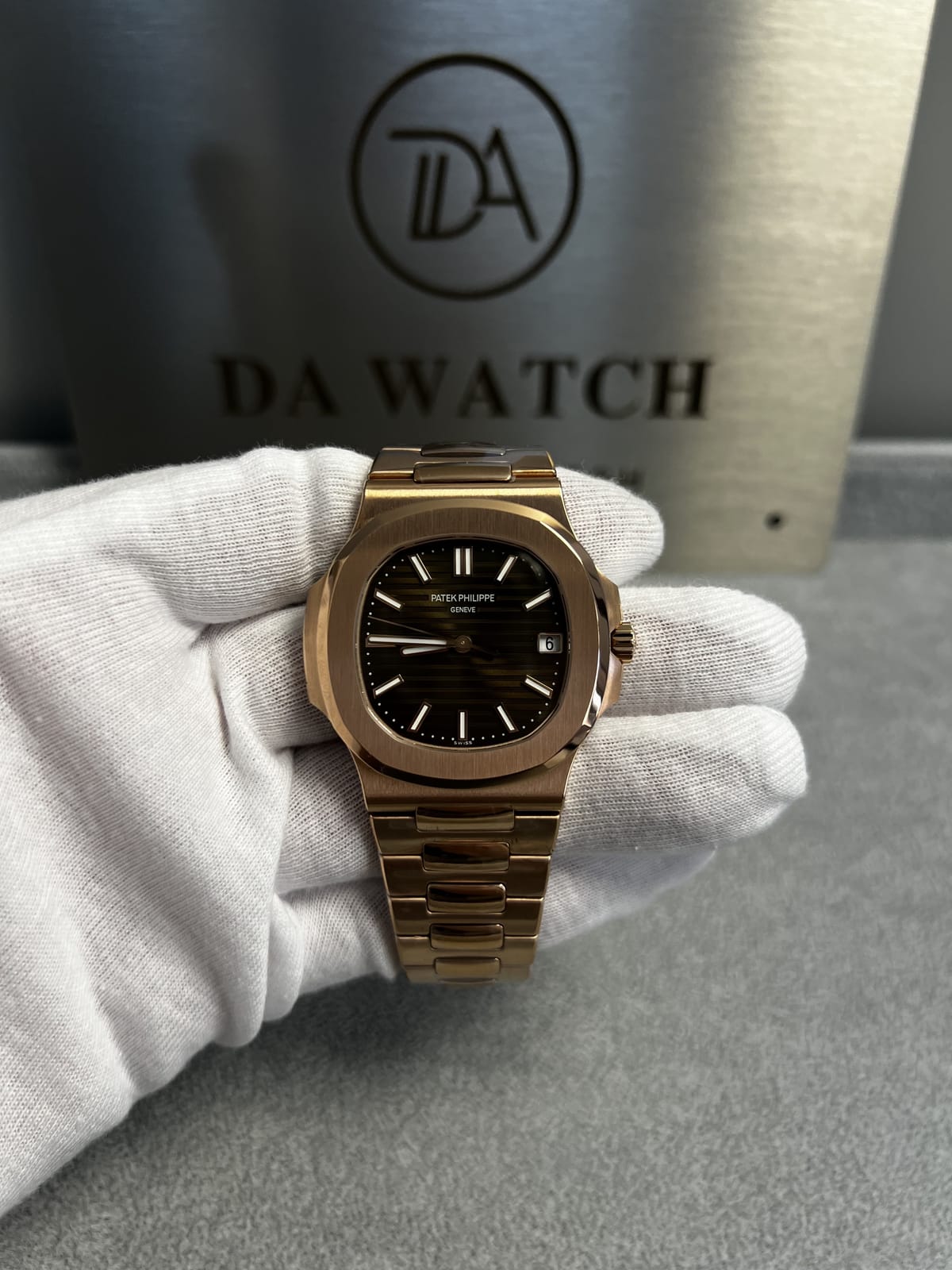 파텍필립 노틸러스 5711 금통 브라운다이얼 40mm 4