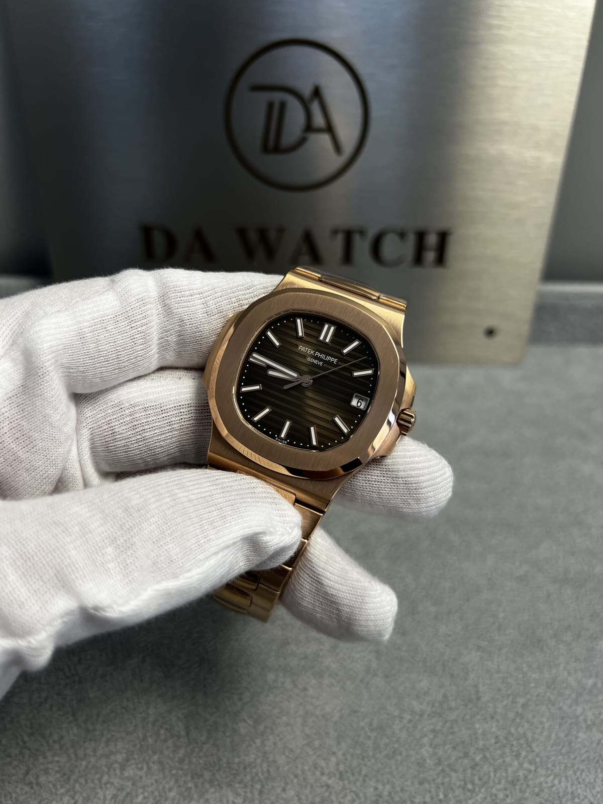 파텍필립 노틸러스 5711 금통 브라운다이얼 40mm 8