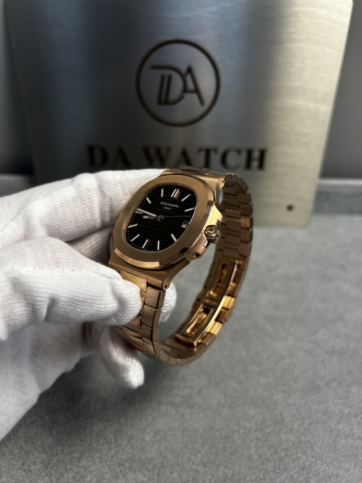 파텍필립 노틸러스 5711 금통 브라운다이얼 40mm 9