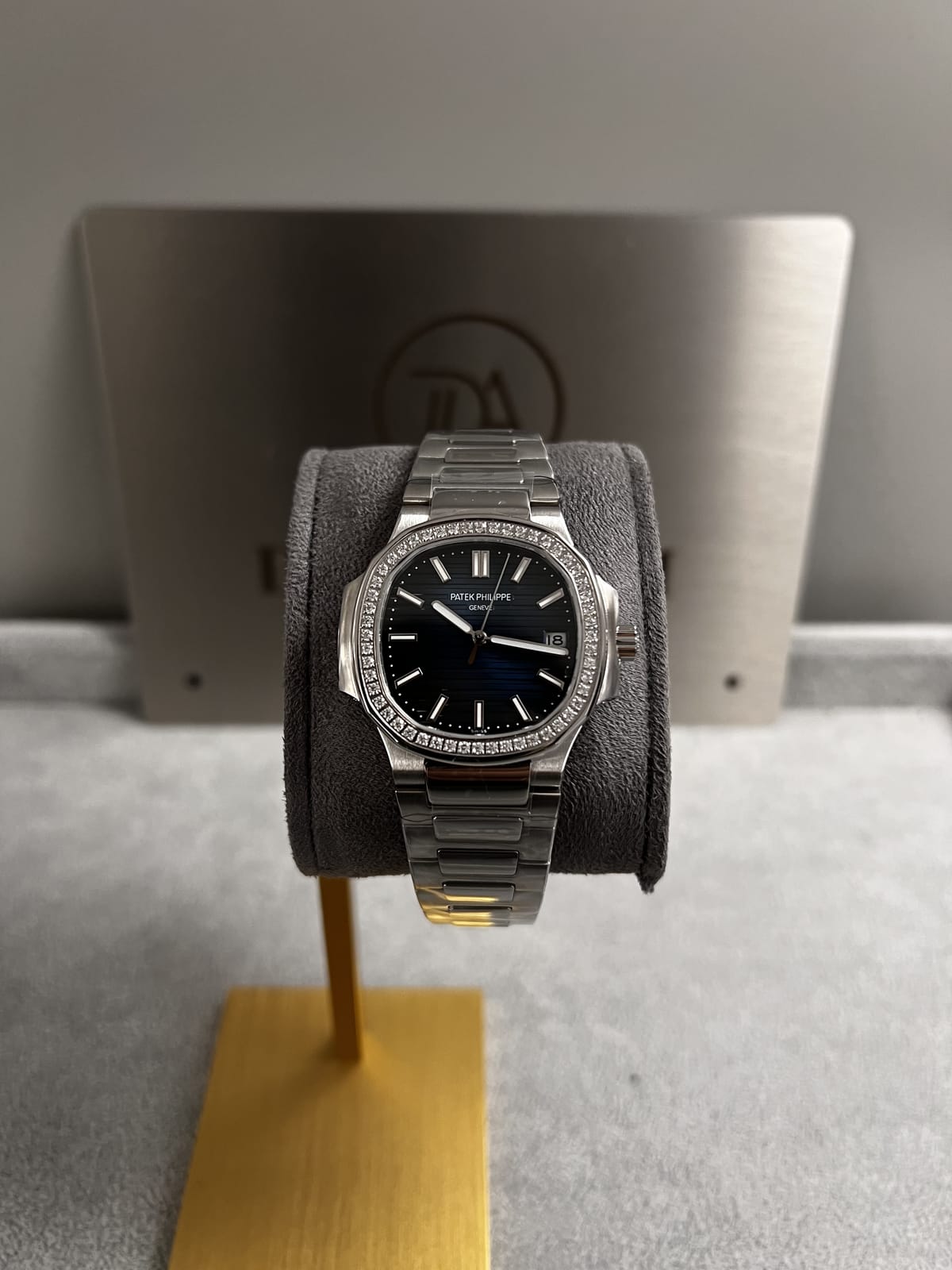 파텍필립 노틸러스 5711 블루다이얼 다이아셋팅 40mm 4