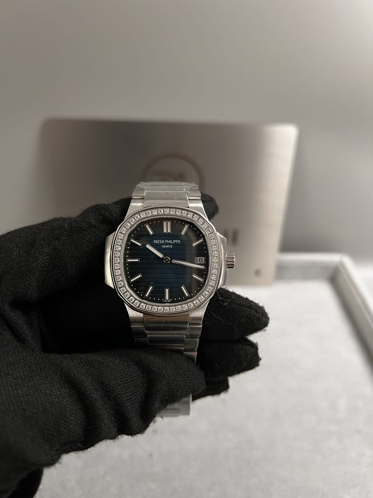 파텍필립 노틸러스 5711 블루다이얼 다이아셋팅 40mm 5