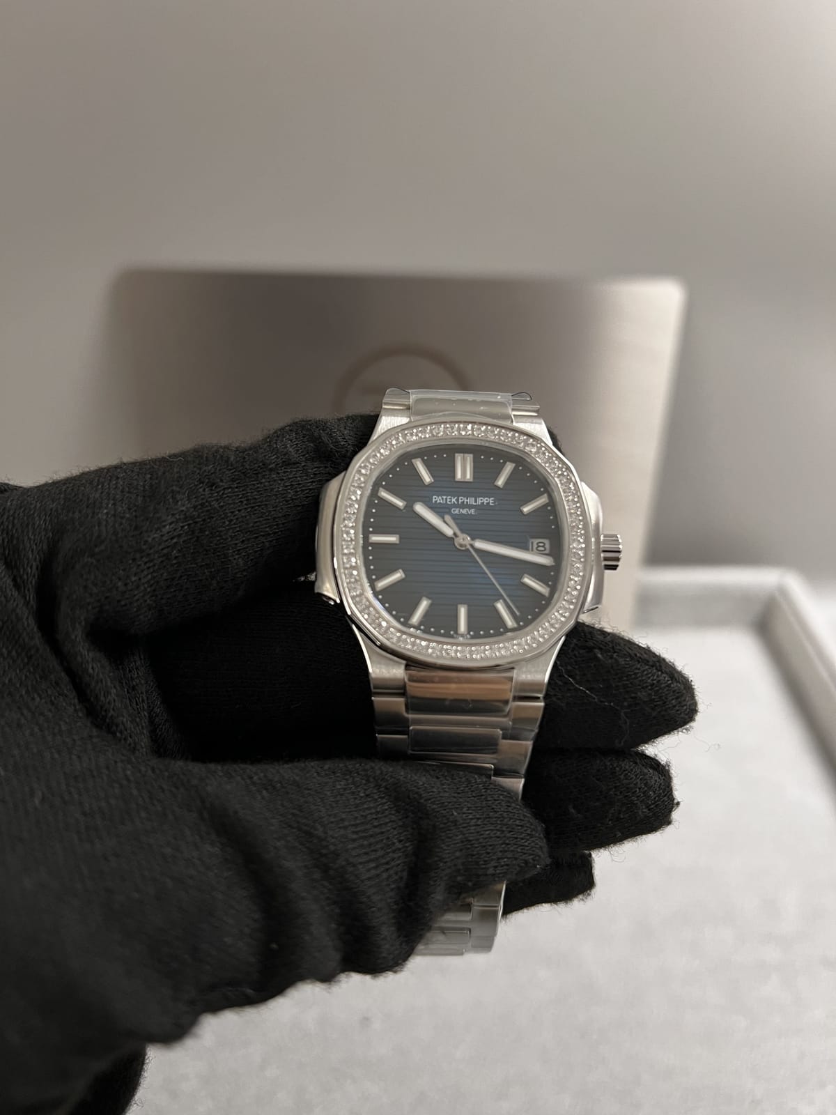 파텍필립 노틸러스 5711 블루다이얼 다이아셋팅 40mm 9