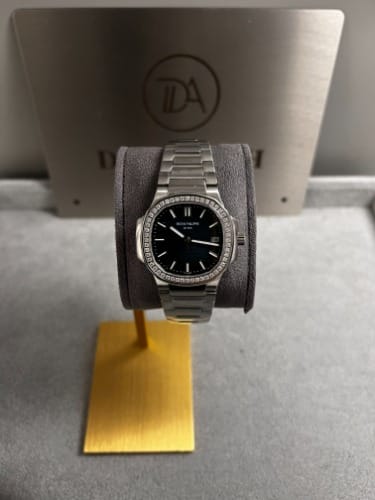 파텍필립 노틸러스 5711 블루다이얼 다이아셋팅 40mm