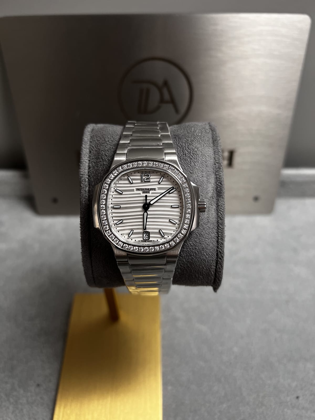 파텍필립 노틸러스 7118 화이트다이얼 다이아셋팅 35.2mm 20