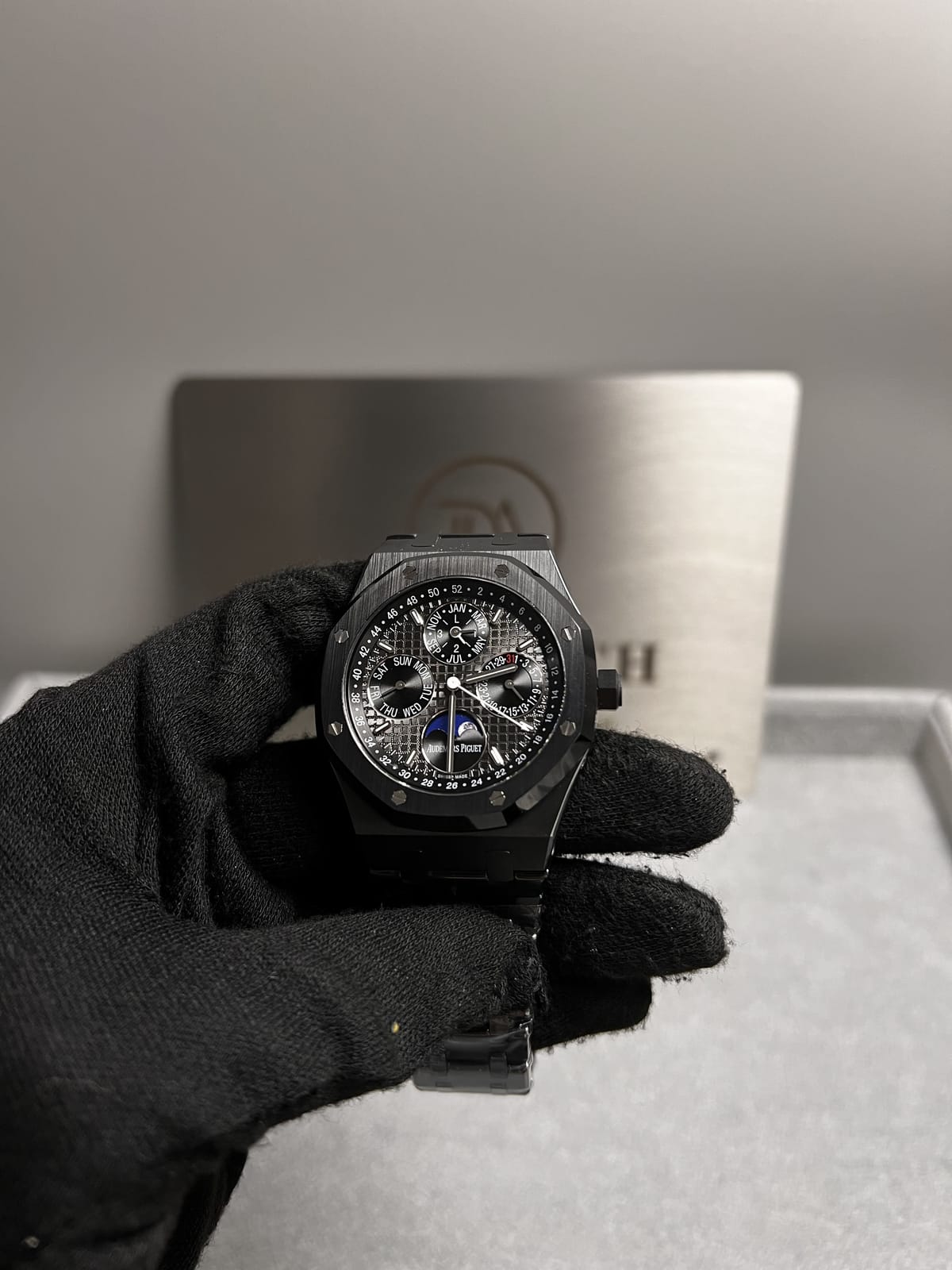 오데마피게 로얄오크 26579 퍼페츄얼 캘린더 블랙세라믹 41mm 7