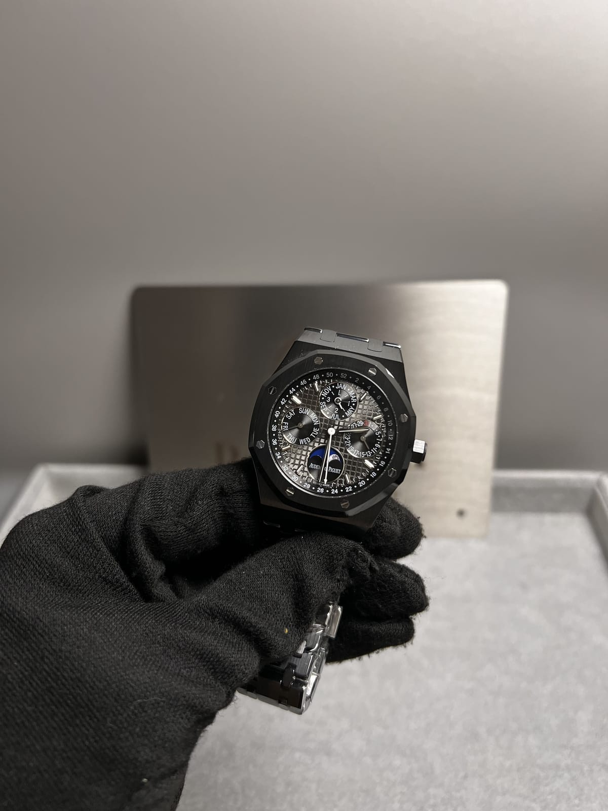 오데마피게 로얄오크 26579 퍼페츄얼 캘린더 블랙세라믹 41mm 11