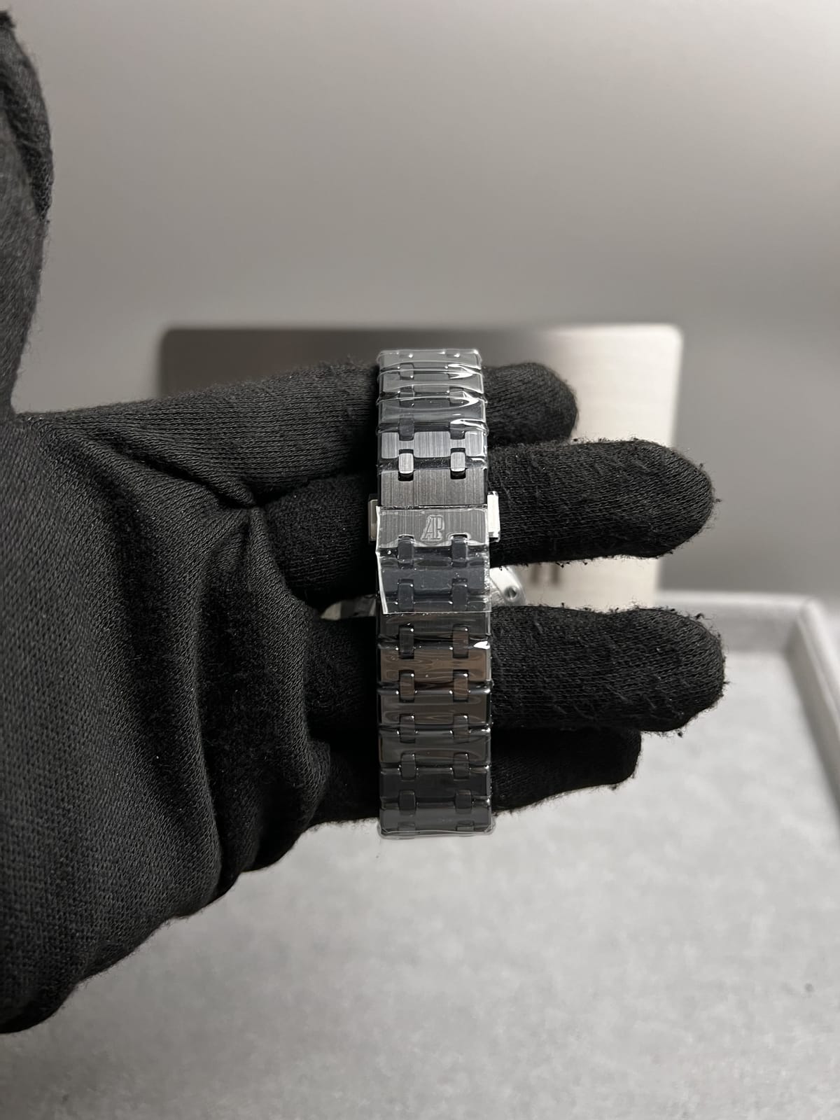 오데마피게 로얄오크 26579 퍼페츄얼 캘린더 블랙세라믹 41mm 15