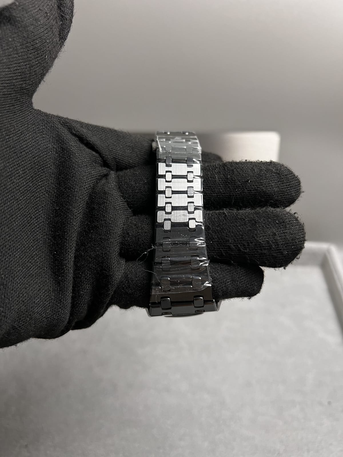 오데마피게 로얄오크 26579 퍼페츄얼 캘린더 블랙세라믹 41mm 16