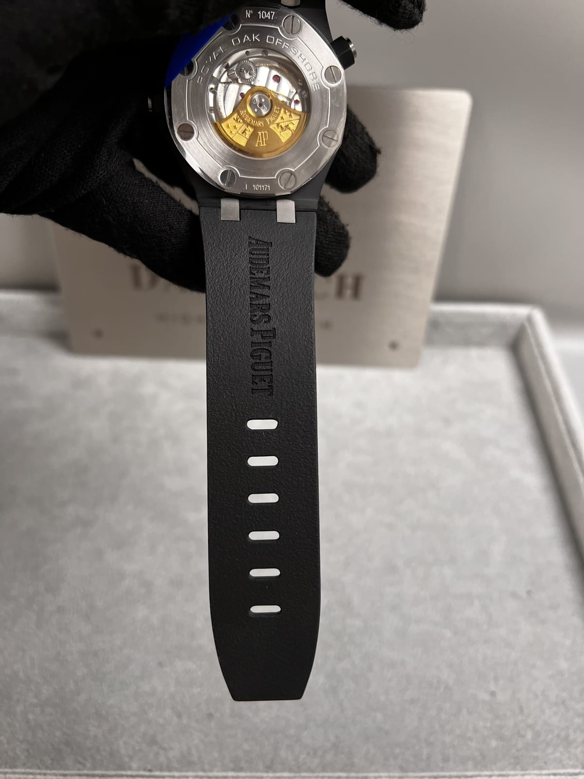 오데마피게 로얄오크 오프쇼어 15707 다이버 러버밴드 42mm 17