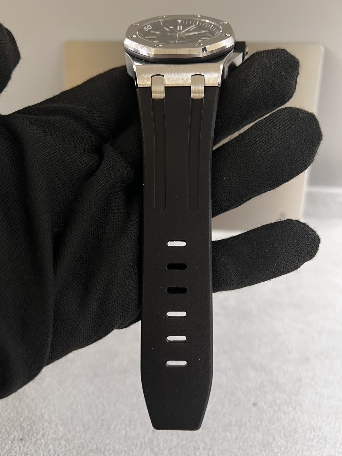 오데마피게 로얄오크 오프쇼어 15710 다이버 러버밴드 42mm 16