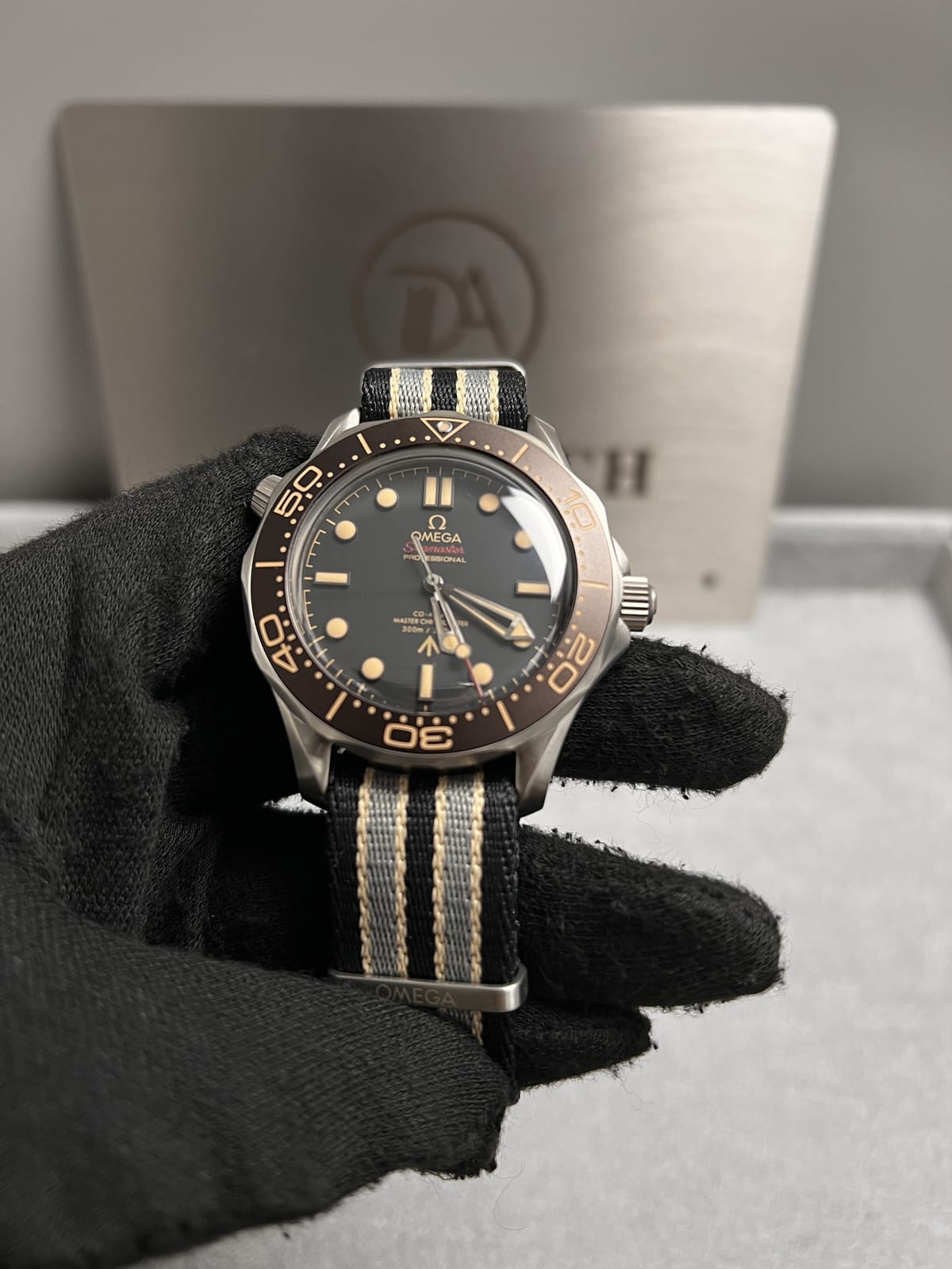 오메가 씨마스터 다이버 300 초코 나토 스트랩  42mm 5