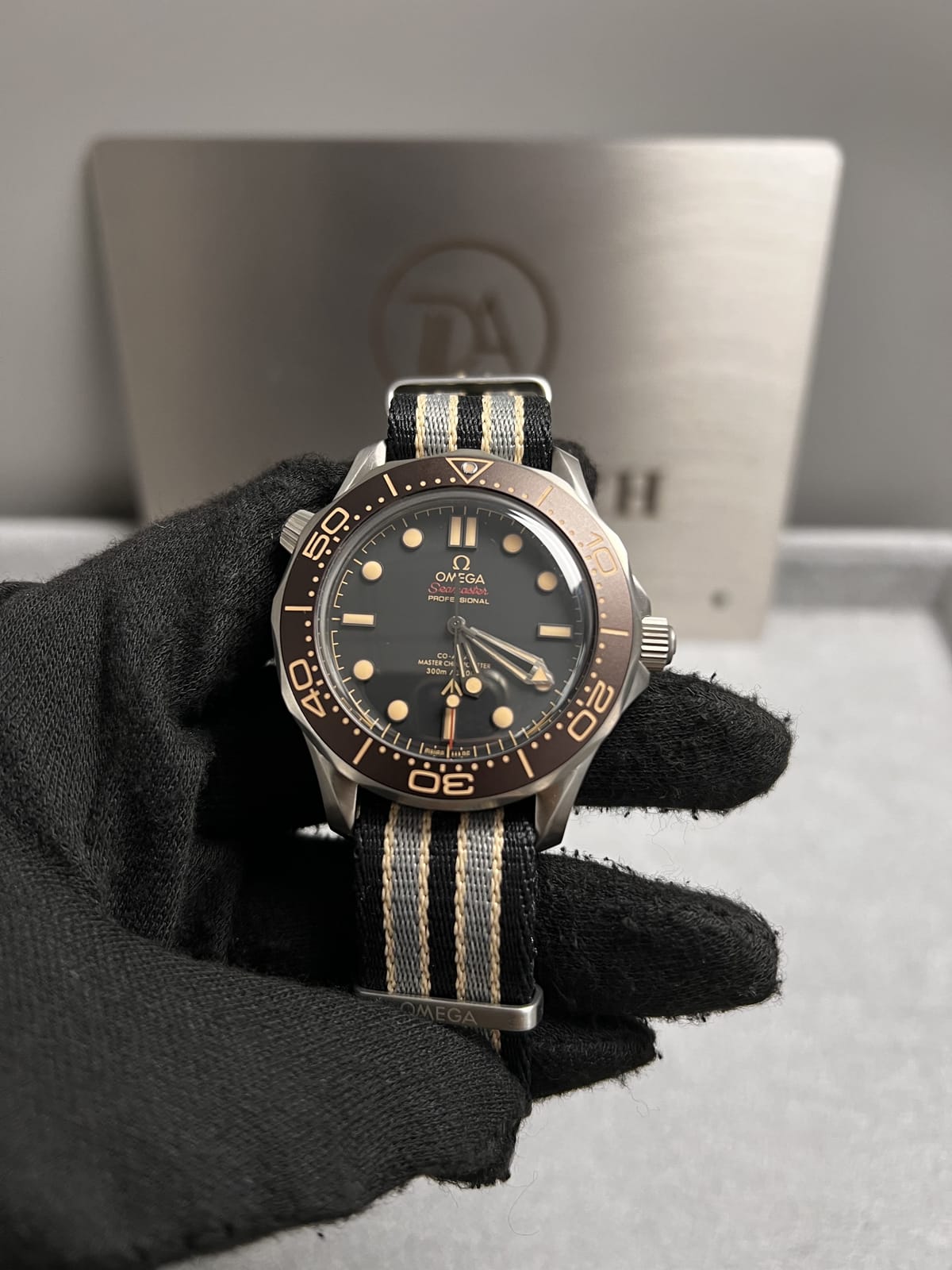 오메가 씨마스터 다이버 300 초코 나토 스트랩  42mm 8