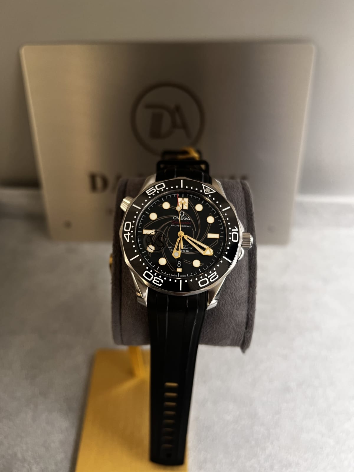 오메가 씨마스터 다이버 300 제임스본드 42mm 22