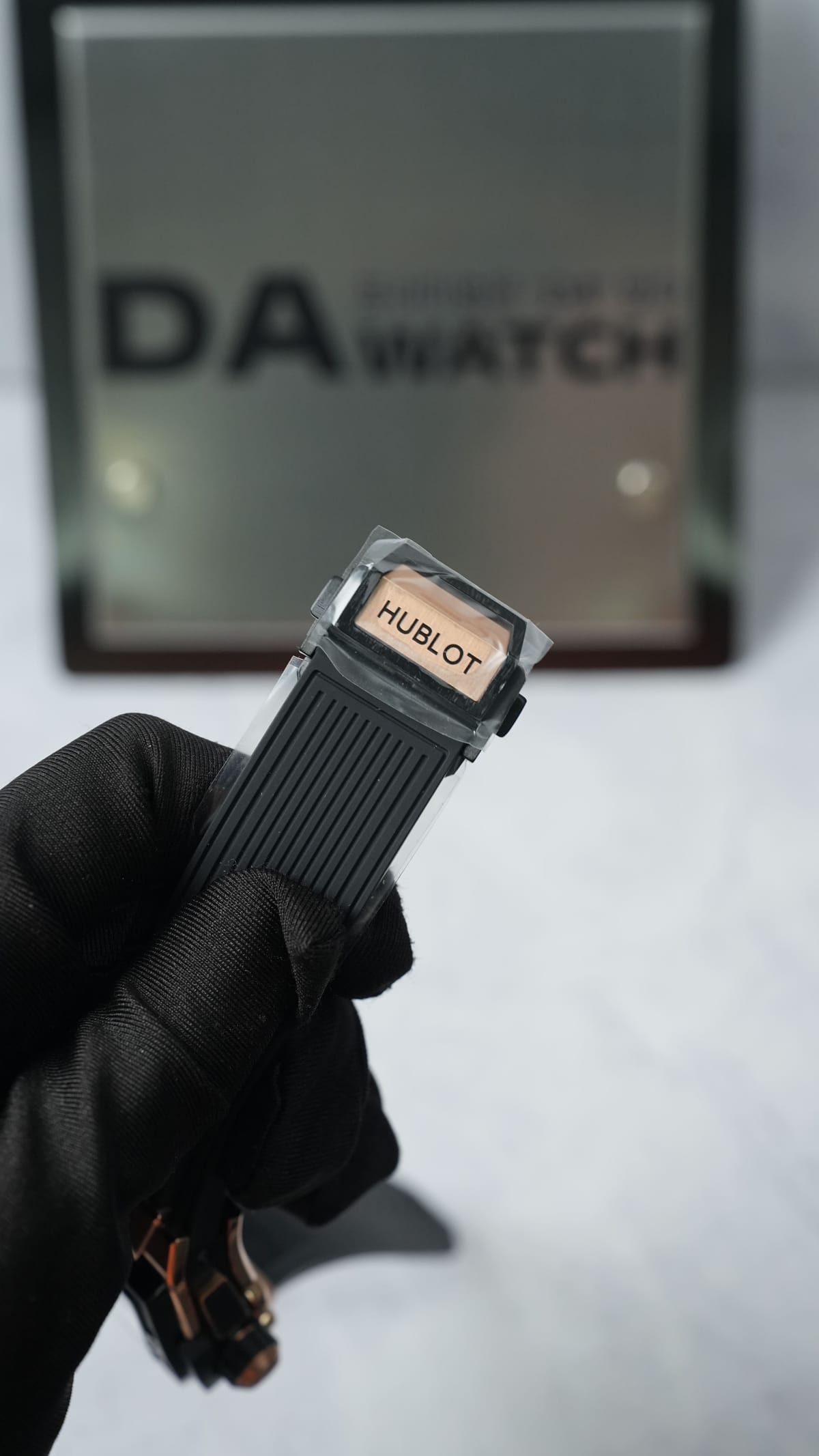 위블로 스피릿 오브 빅뱅 금통 블랙 42mm 12