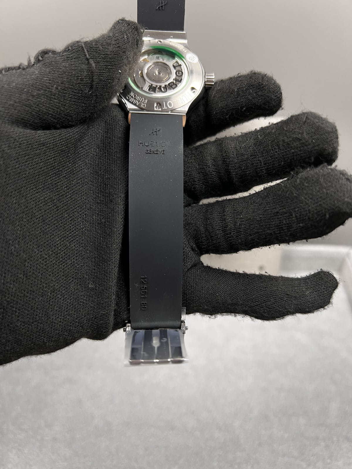 위블로 클래식퓨전 티타늄 그레이다이얼 러버밴드 42mm 16