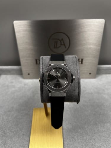 위블로 클래식퓨전 티타늄 그레이다이얼 러버밴드 42mm